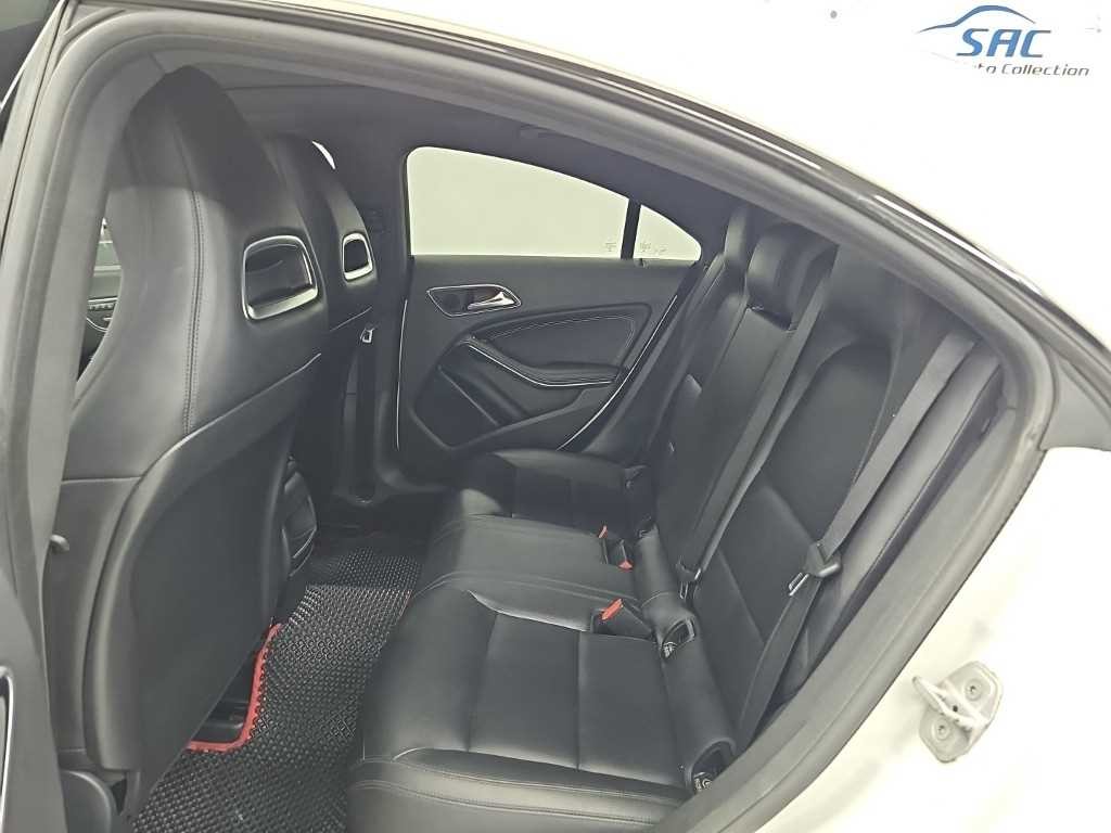 벤츠 CLA 클래스 CLA클래스 CLA 200 CDI 이미지 12