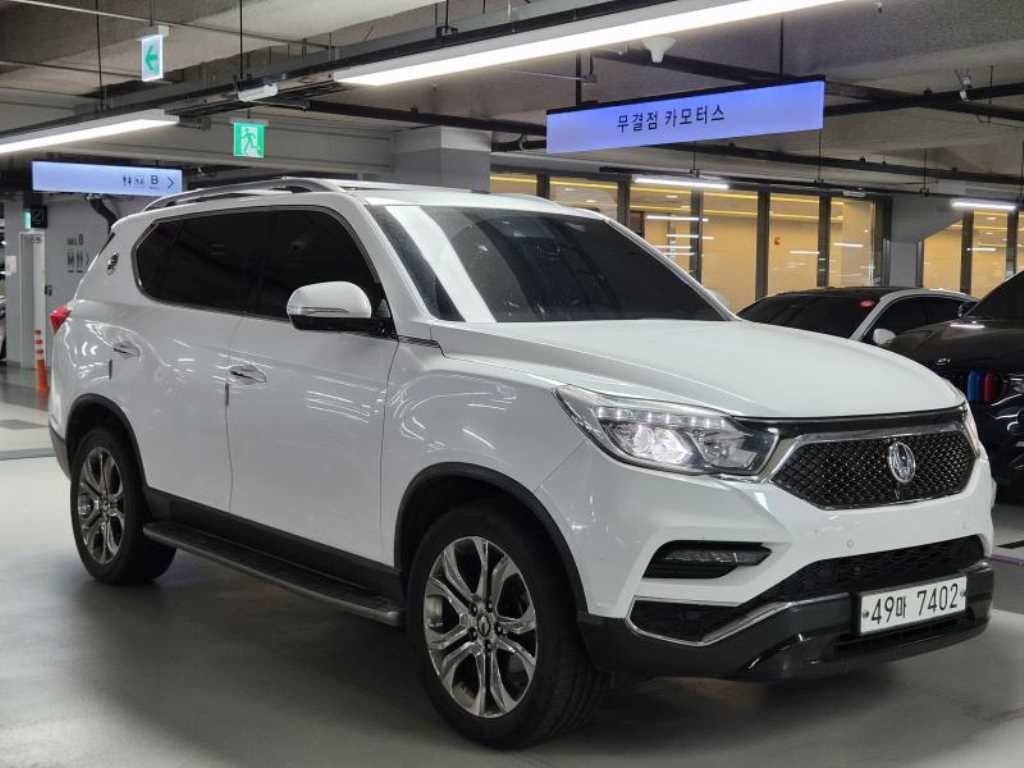 KG모빌리티(쌍용) 렉스턴 G4렉스턴 디젤 2.2 4WD 유라시아 에디션 이미지 2