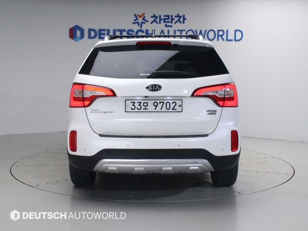 기아 쏘렌토 뉴 쏘렌토 R 2WD 2.0 노블레스 이미지 4