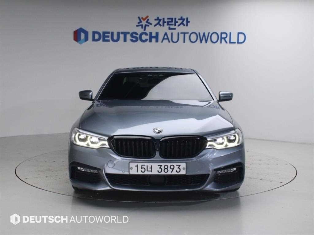 BMW 5시리즈 5시리즈 (G30) 530i M 스포츠 플러스 이미지 3