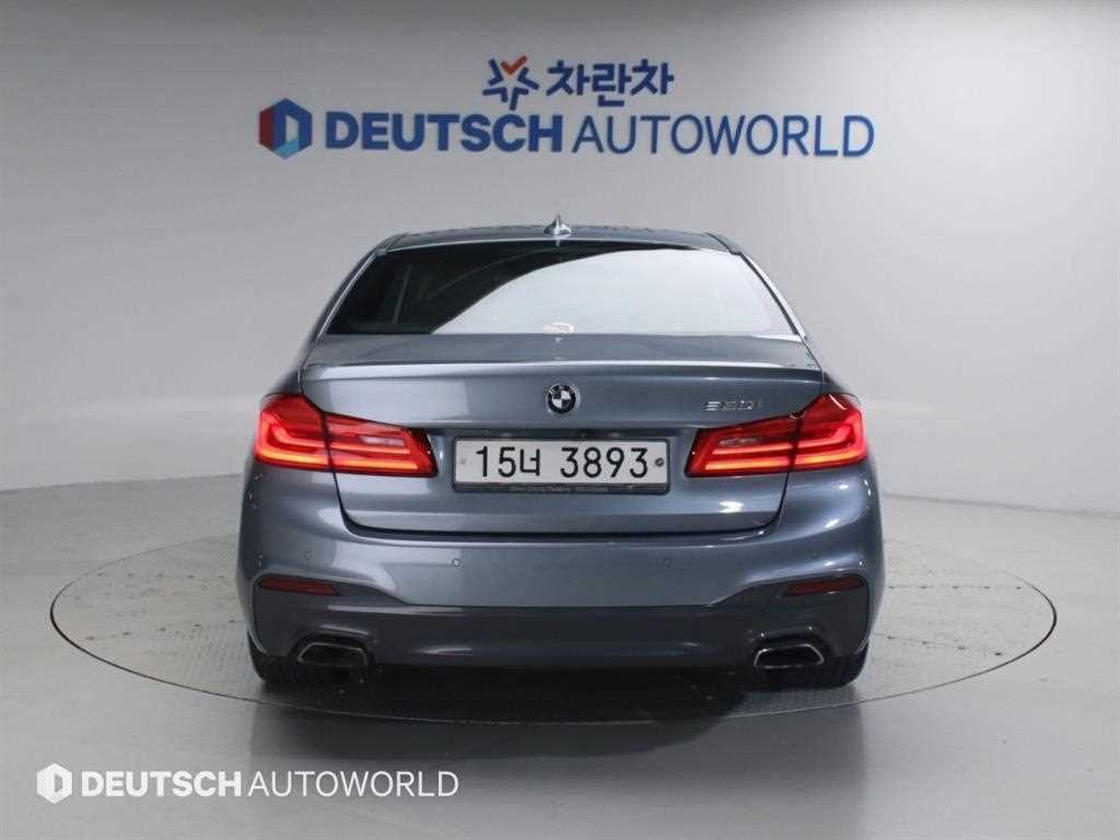 BMW 5시리즈 5시리즈 (G30) 530i M 스포츠 플러스 이미지 4