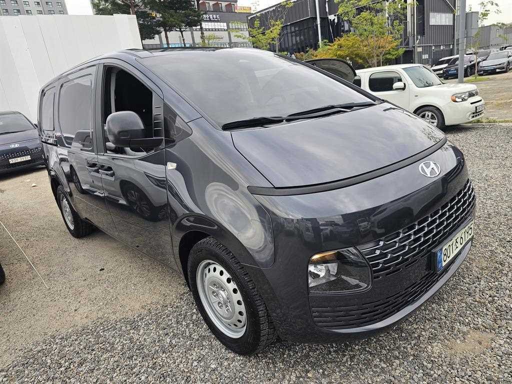 현대 스타리아 2WD 디젤 카고 스마트 3인승 이미지 2