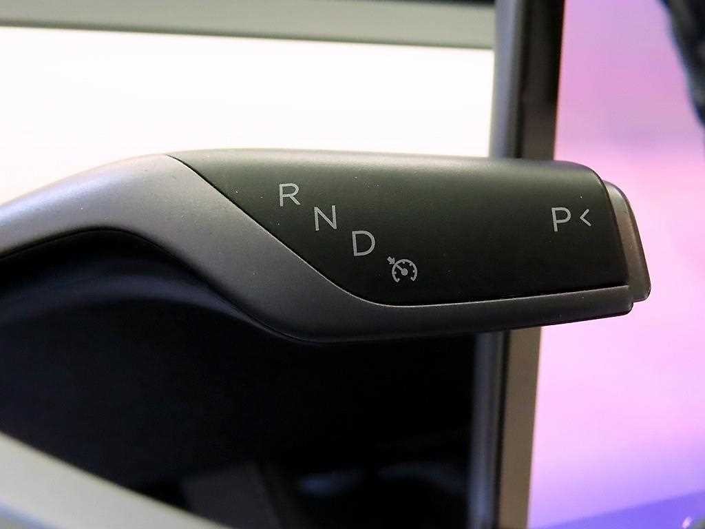 테슬라 모델 Y RWD 이미지 12