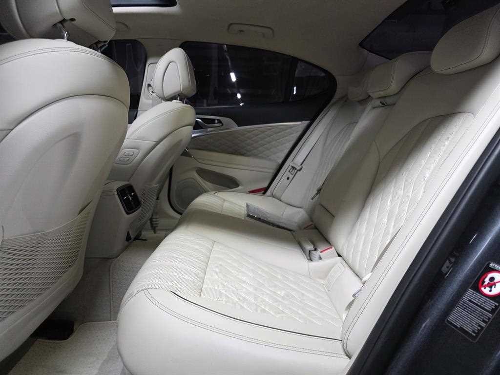 제네시스 G70 3.3T 스포츠 AWD 슈프림 이미지 9