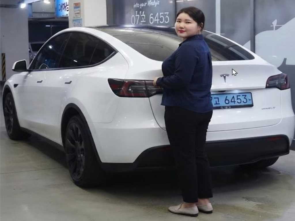 테슬라 모델 Y 롱 레인지 이미지 1