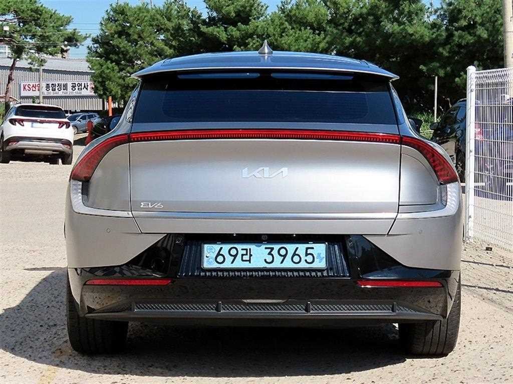 기아 EV6 롱레인지 어스 이미지 4