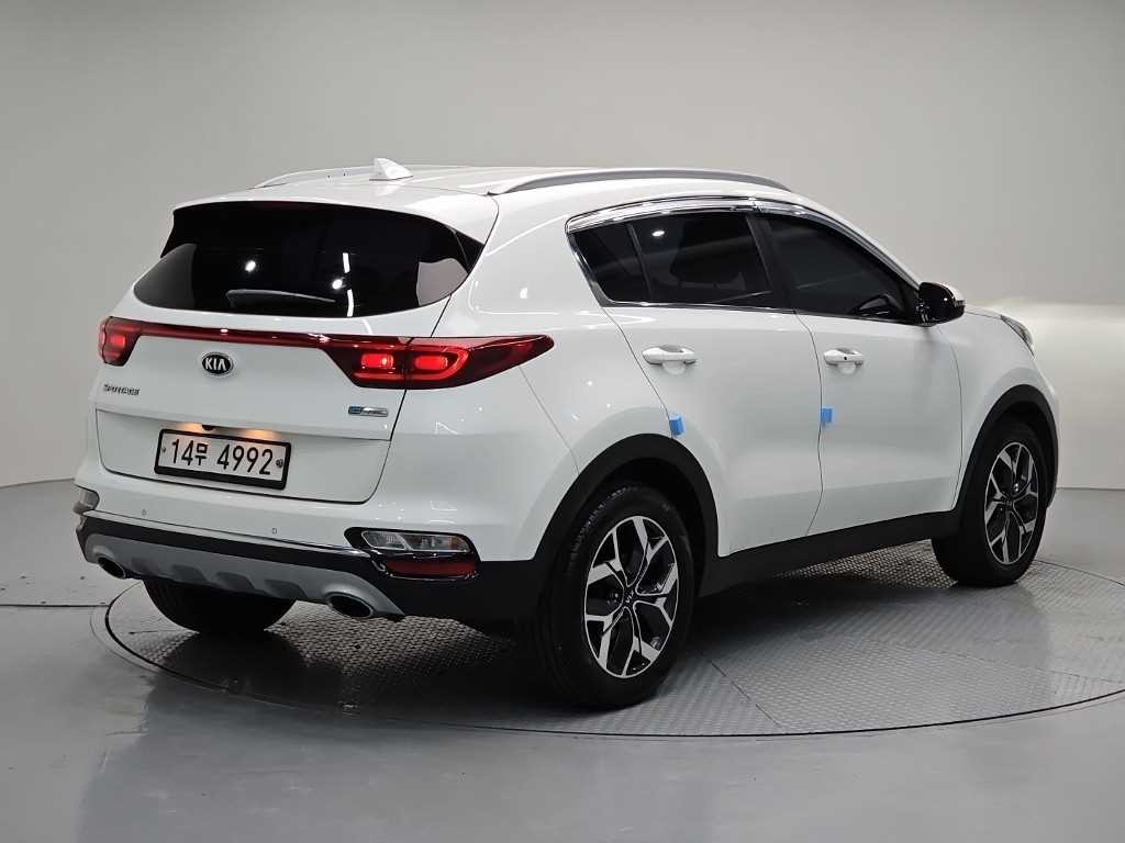 기아 스포티지 스포티지 더 볼드 2.0 디젤 2WD 프레스티지 이미지 4