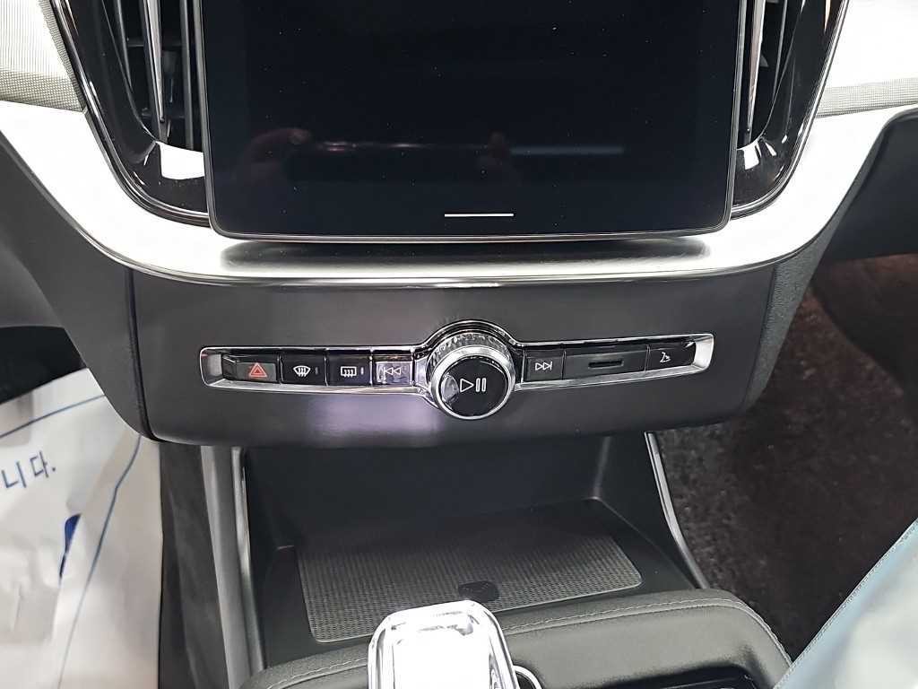 볼보 XC90 XC90 2세대 2.0 B6 AWD 울트라 이미지 10