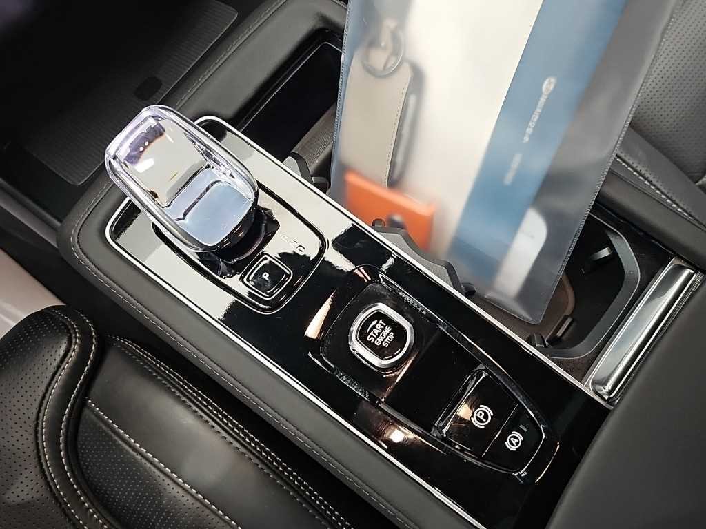볼보 XC90 XC90 2세대 2.0 B6 AWD 울트라 이미지 8