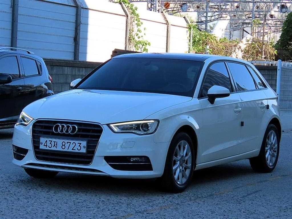 아우디 A3 뉴 A3 25 TDI 다이나믹 스포트백 이미지 2