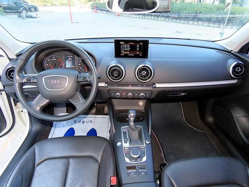 아우디 A3 뉴 A3 25 TDI 다이나믹 스포트백 이미지 7