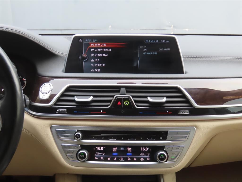 BMW 7시리즈 7시리즈 (G11) 730d xDrive 이미지 11