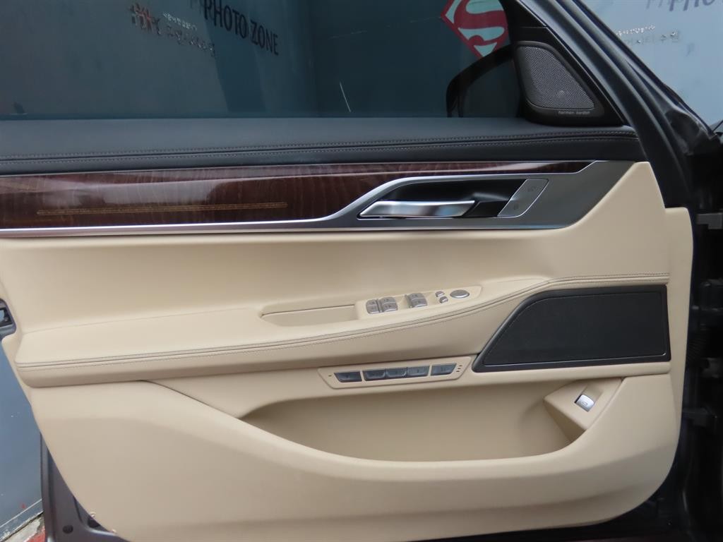 BMW 7시리즈 7시리즈 (G11) 730d xDrive 이미지 13