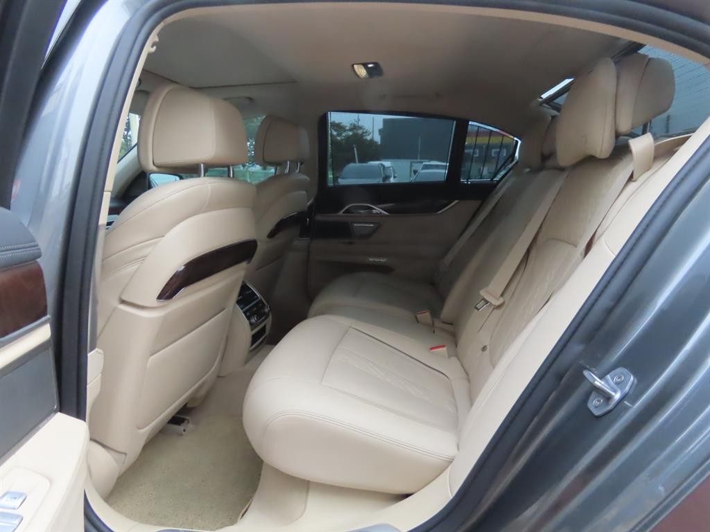 BMW 7시리즈 7시리즈 (G11) 730d xDrive 이미지 6