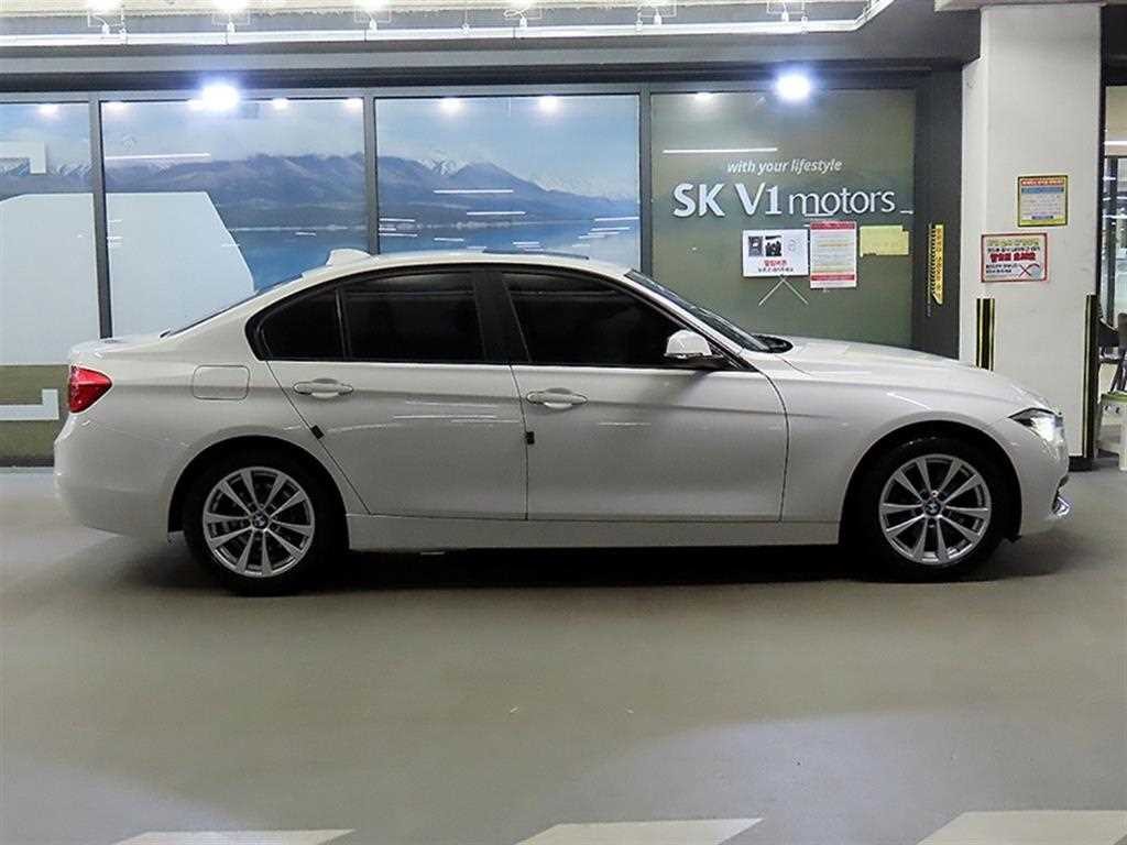 BMW 3시리즈 3시리즈 (F30) 320d 이미지 3