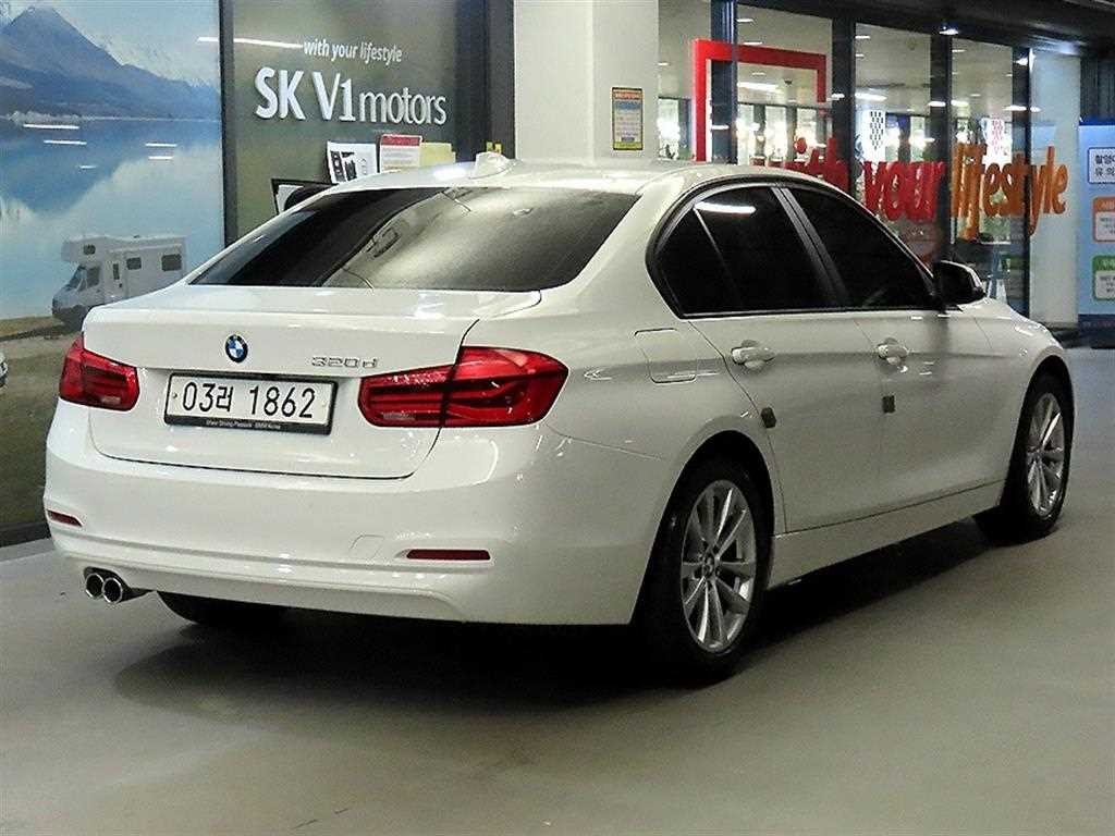 BMW 3시리즈 3시리즈 (F30) 320d 이미지 4