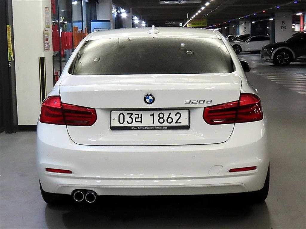 BMW 3시리즈 3시리즈 (F30) 320d 이미지 5