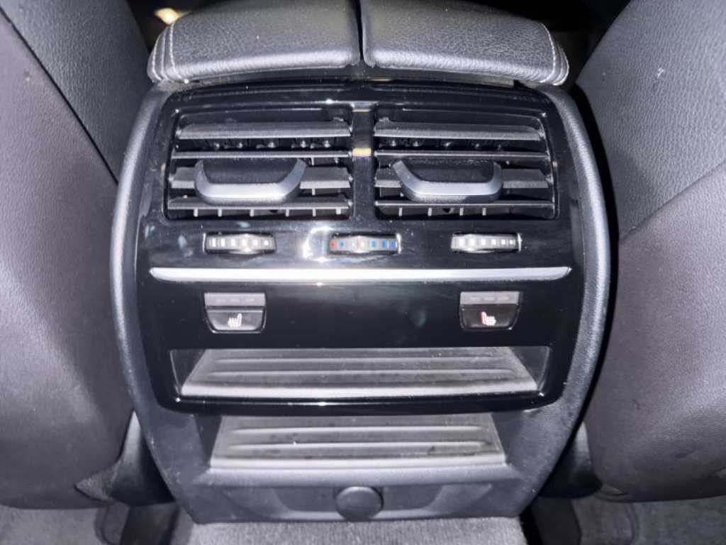 BMW 5시리즈 5시리즈 (G30) 520d 럭셔리 스페셜 에디션 이미지 18