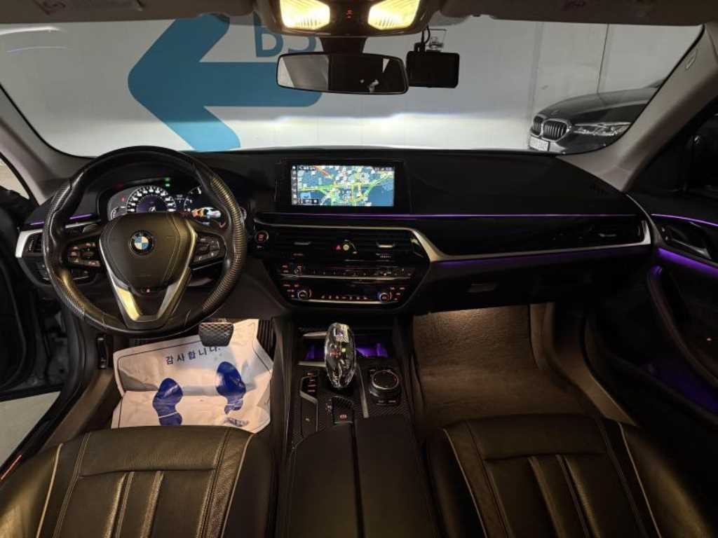 BMW 5시리즈 5시리즈 (G30) 520d 럭셔리 스페셜 에디션 이미지 8
