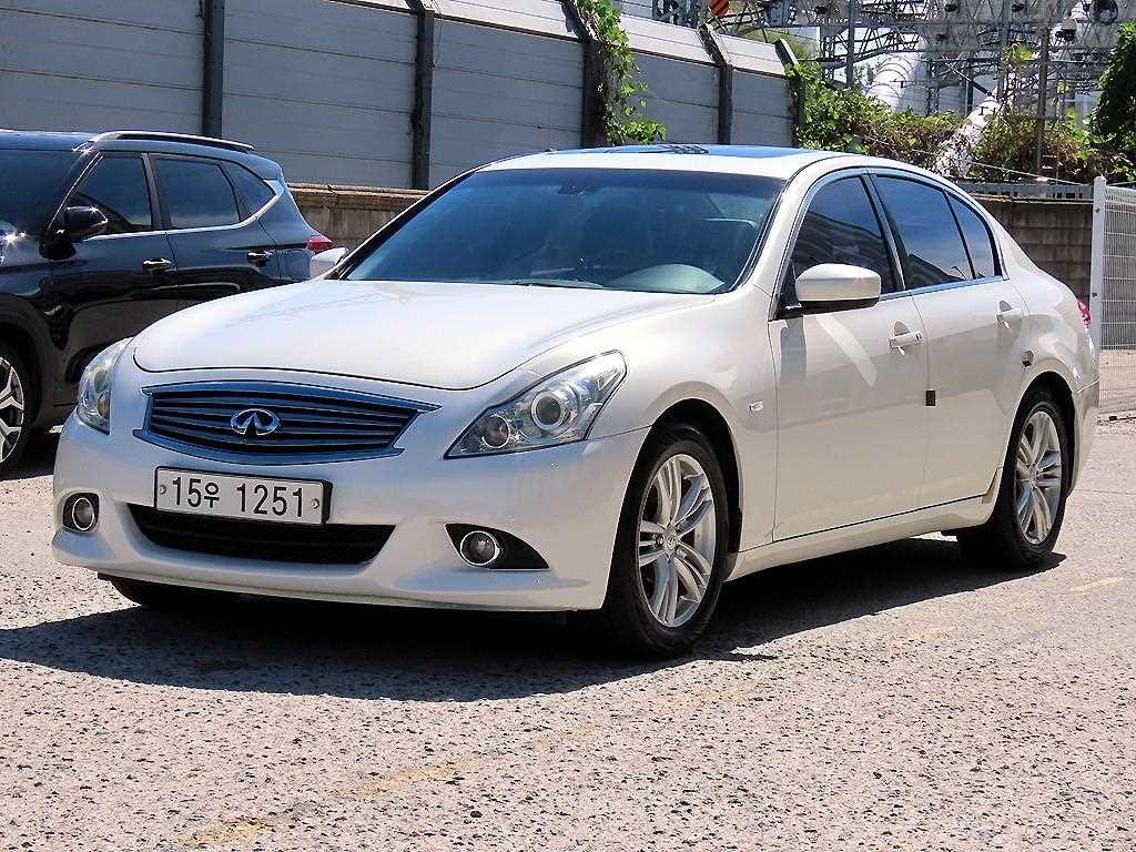 인피니티 G G37 세단 이미지 2
