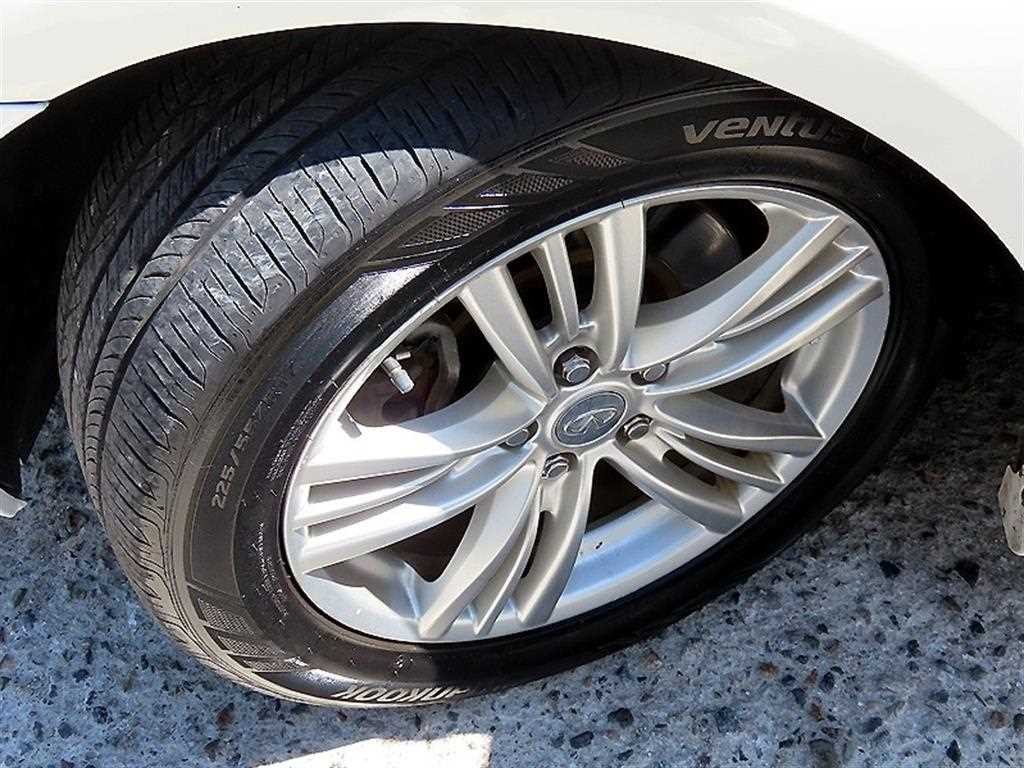 인피니티 G G37 세단 이미지 20