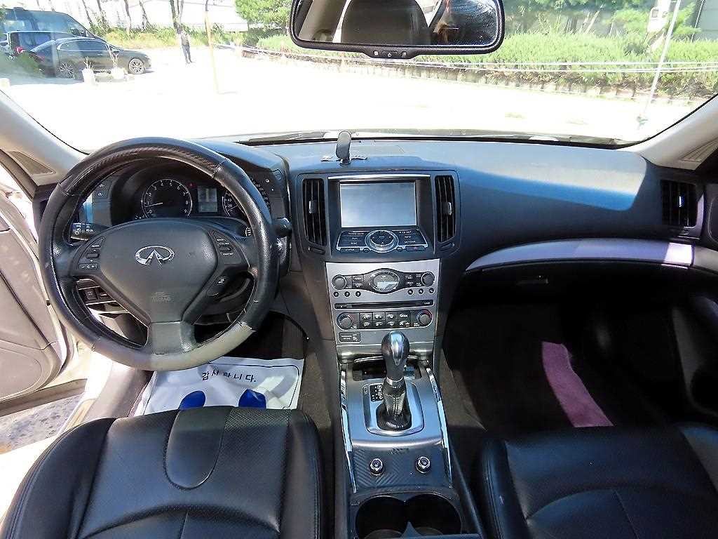 인피니티 G G37 세단 이미지 7