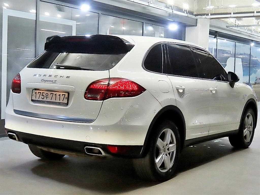포르쉐 카이엔 뉴 카이엔 4.8 S 이미지 4