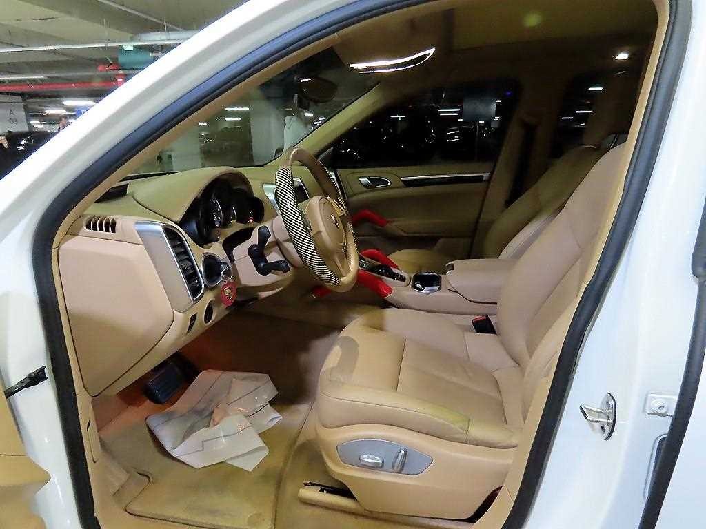 포르쉐 카이엔 뉴 카이엔 4.8 S 이미지 6
