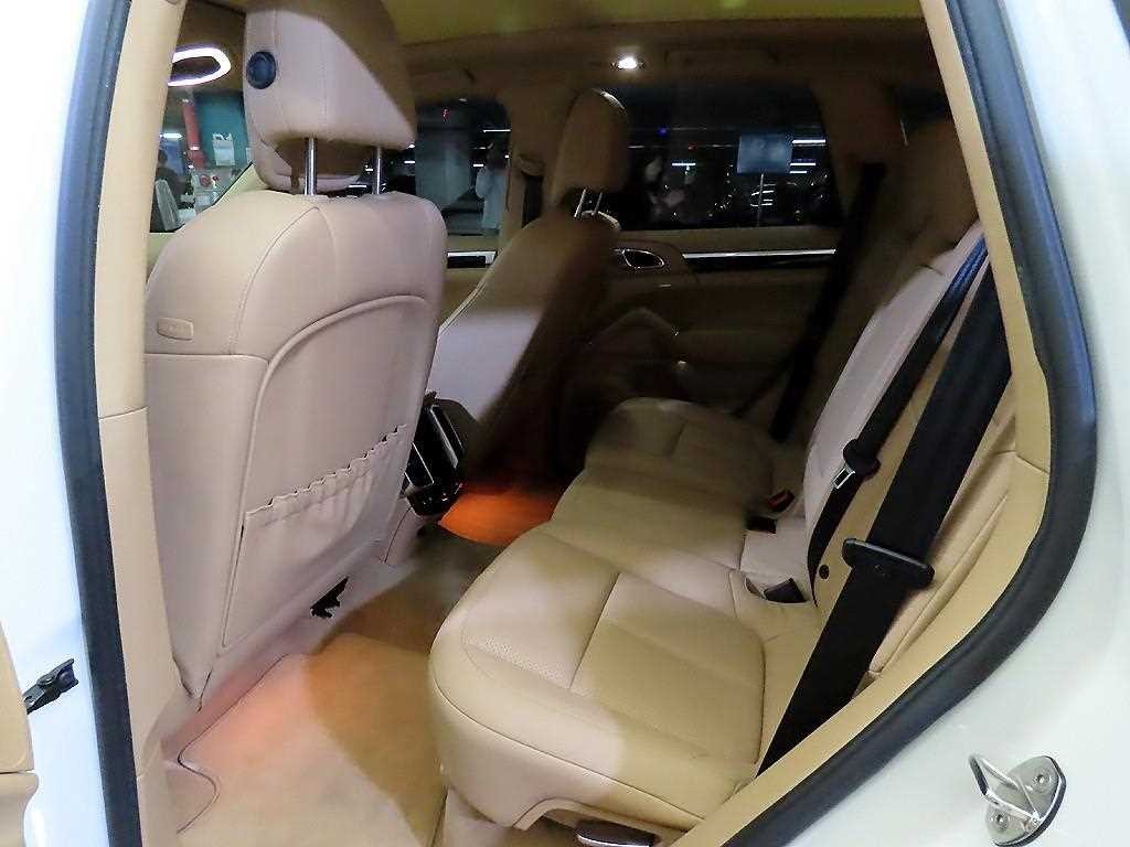 포르쉐 카이엔 뉴 카이엔 4.8 S 이미지 7