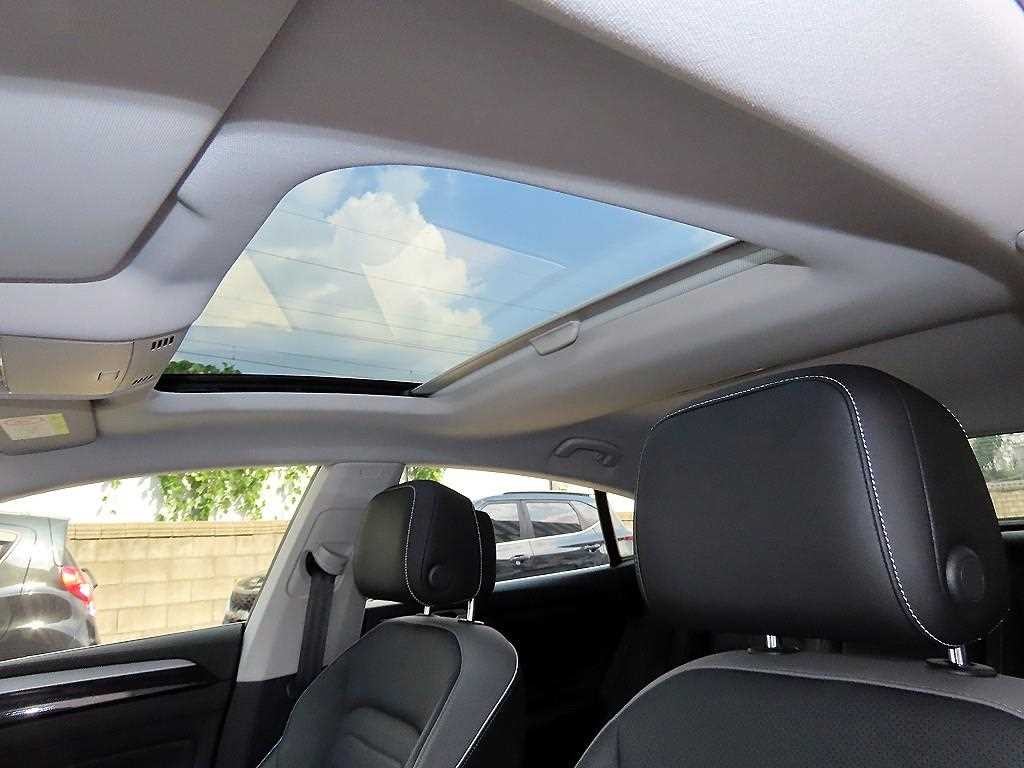 폭스바겐 아테온 2.0 TDI 프레스티지 이미지 18