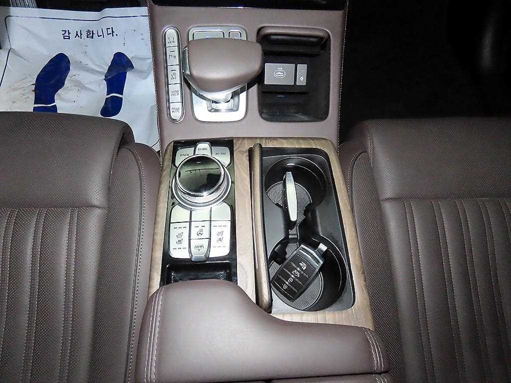 제네시스 G90 3.8 GDI AWD 럭셔리 이미지 12