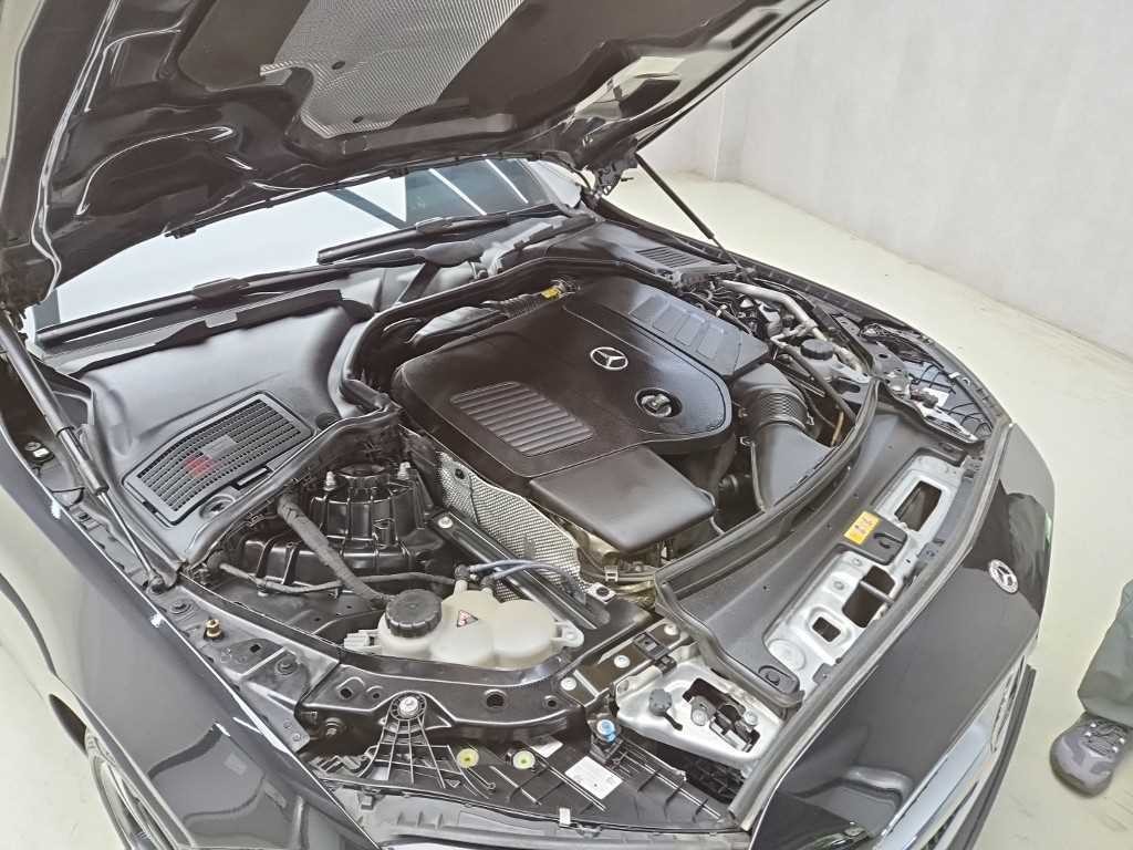 벤츠 C 클래스 C클래스 W206 C300 4MATIC 아방가르드 이미지 16