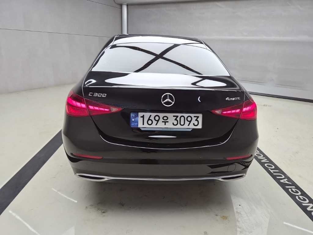 벤츠 C 클래스 C클래스 W206 C300 4MATIC 아방가르드 이미지 3
