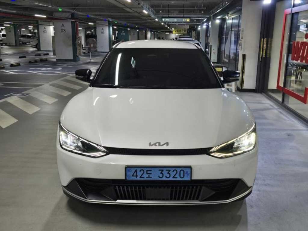 기아 EV6 롱레인지 AWD 에어 이미지 1