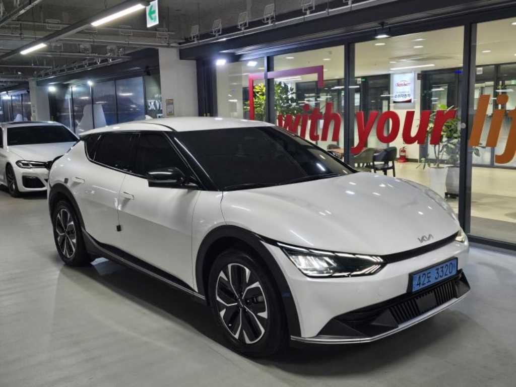 기아 EV6 롱레인지 AWD 에어 이미지 2