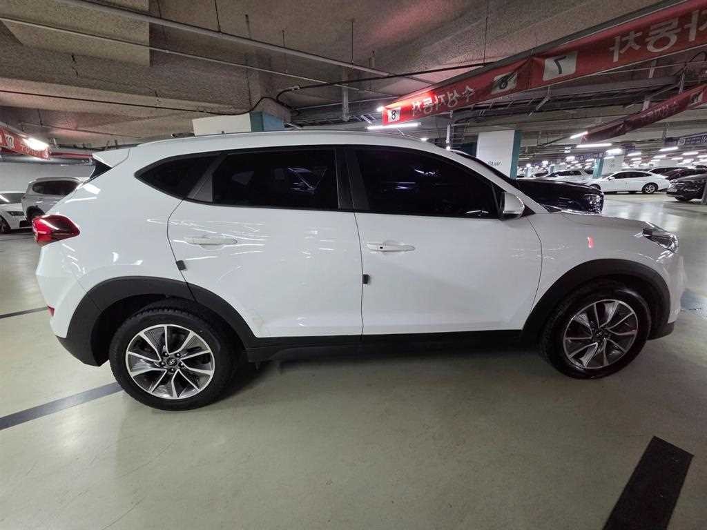 현대 투싼 올뉴투싼 디젤 1.7 2WD 모던 이미지 3
