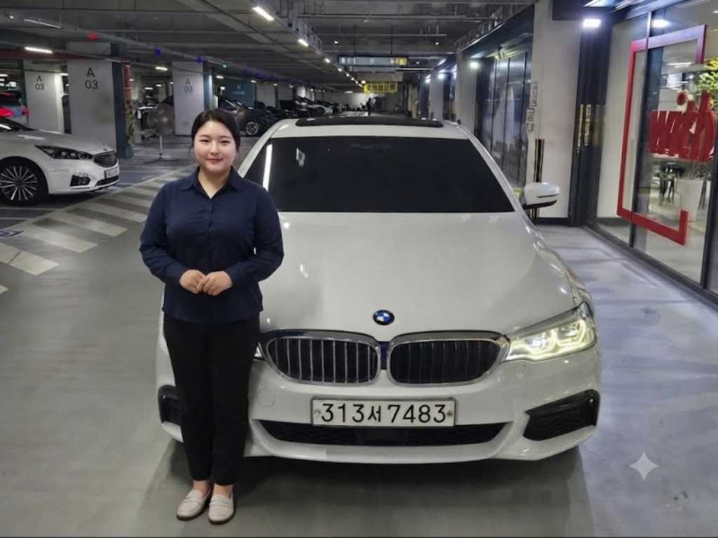 BMW 5시리즈 5시리즈 (G30) 530e M 스포츠 이미지 1