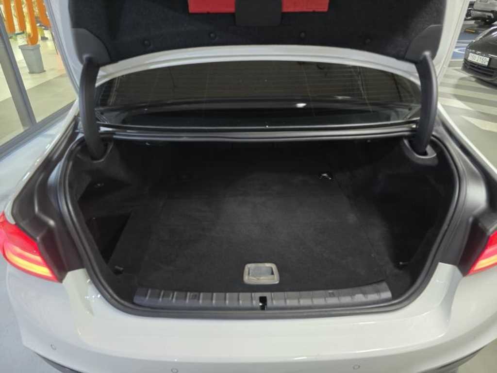 BMW 5시리즈 5시리즈 (G30) 530e M 스포츠 이미지 17