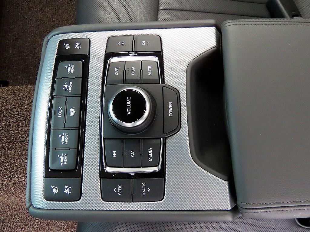 제네시스 G80 3.3 GDI AWD 프리미엄 럭셔리 이미지 17