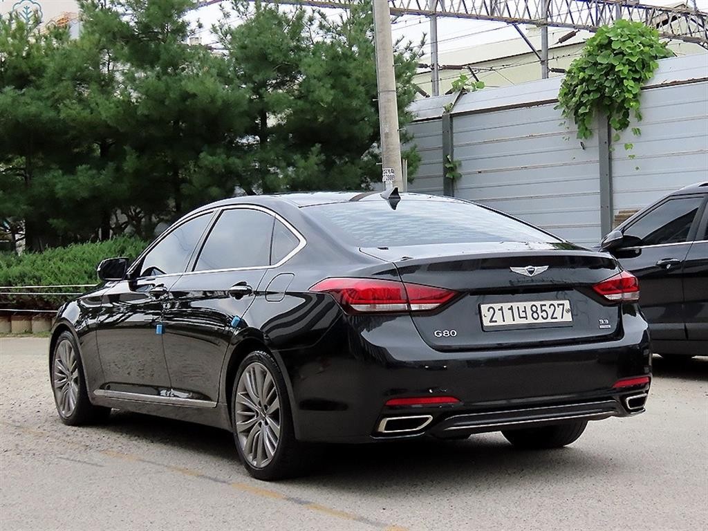제네시스 G80 3.3 GDI AWD 프리미엄 럭셔리 이미지 3