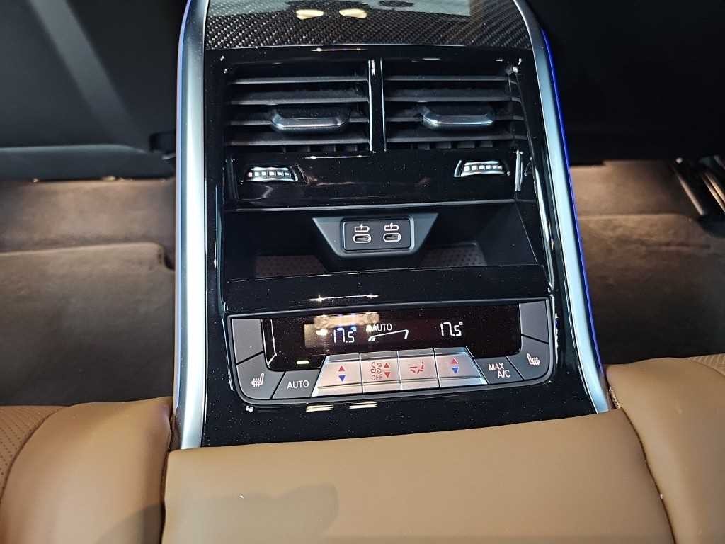 BMW 8시리즈 M8 4.4 그란쿠페 컴페티션 이미지 13