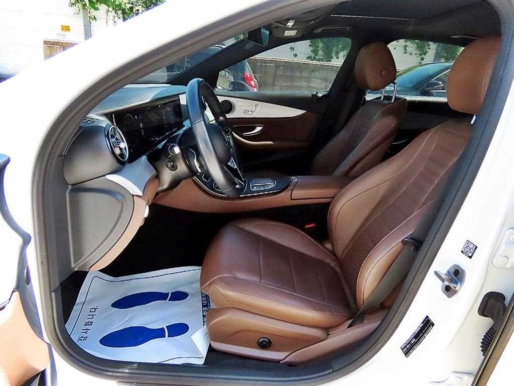 벤츠 E 클래스 E-클래스 W213 E250 아방가르드 이미지 5
