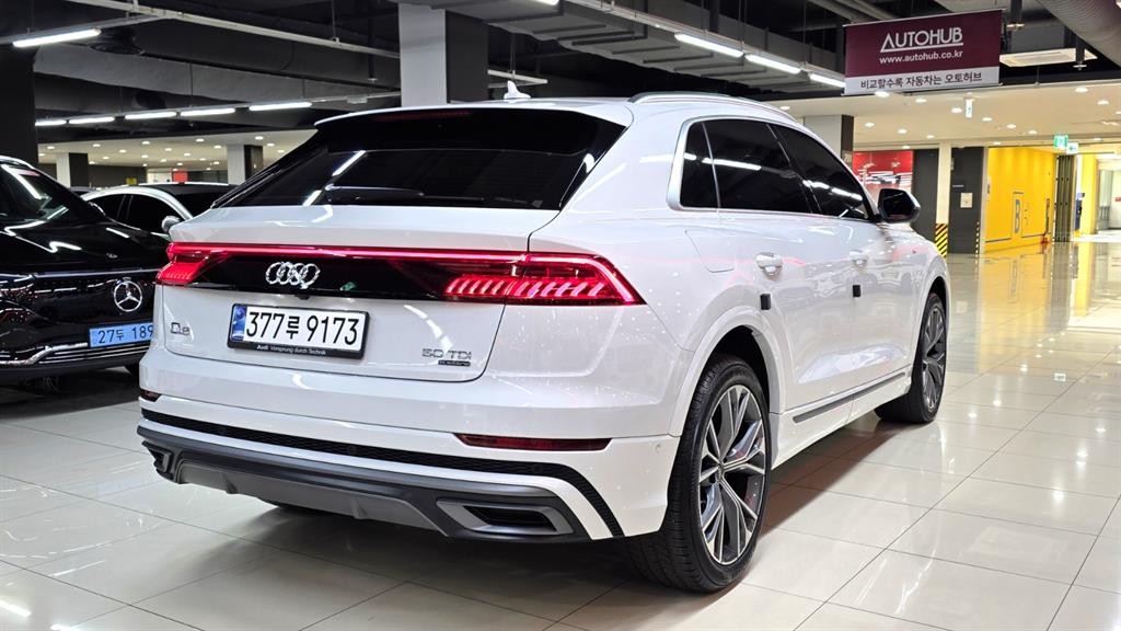 아우디 Q8 50 TDI 콰트로 프리미엄 이미지 17