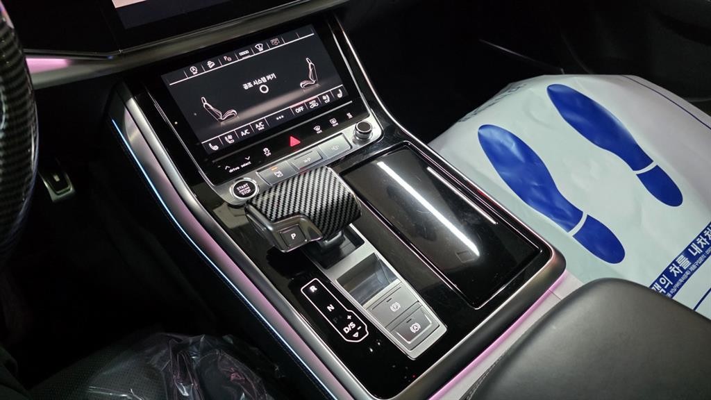 아우디 Q8 50 TDI 콰트로 프리미엄 이미지 2
