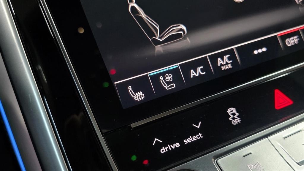 아우디 Q8 50 TDI 콰트로 프리미엄 이미지 6
