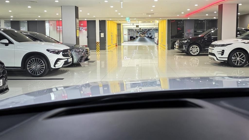 아우디 Q8 50 TDI 콰트로 프리미엄 이미지 7