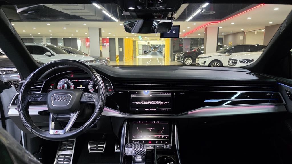 아우디 Q8 50 TDI 콰트로 프리미엄 이미지 9