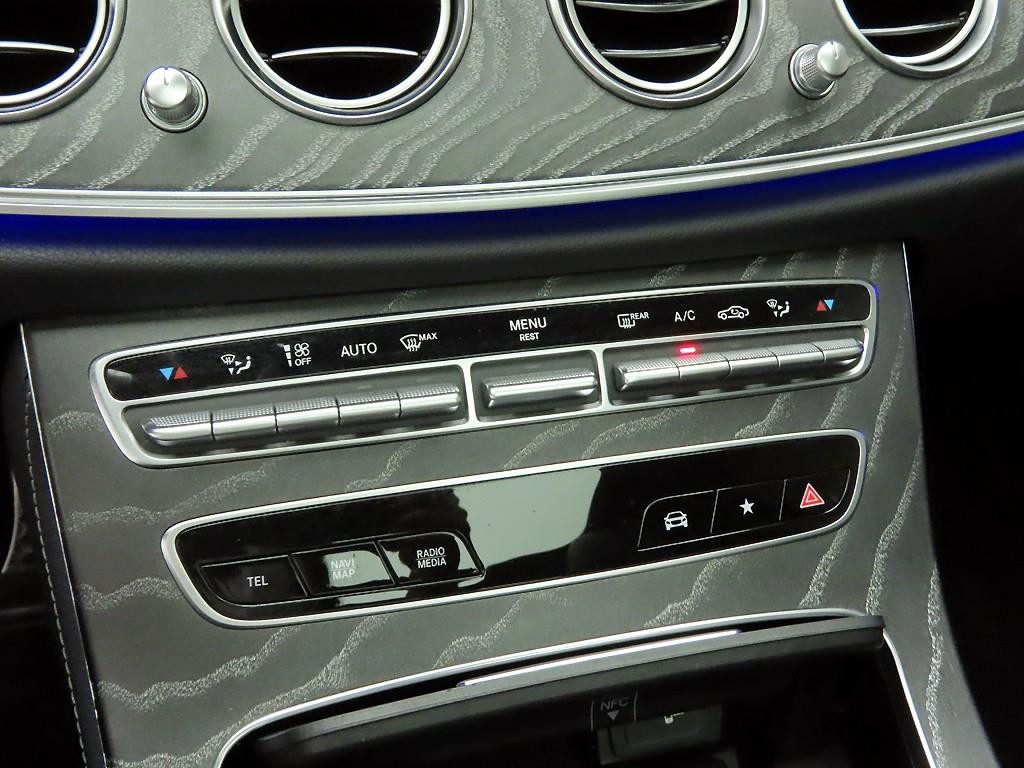 벤츠 E 클래스 E-클래스 W213 E350 4MATIC 아방가르드 이미지 9