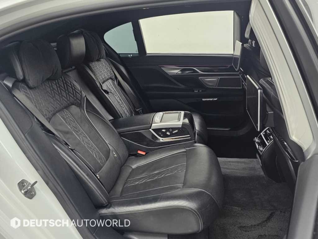 BMW 7시리즈 7시리즈 (G11) 730Ld xDrive M 스포츠 이미지 12