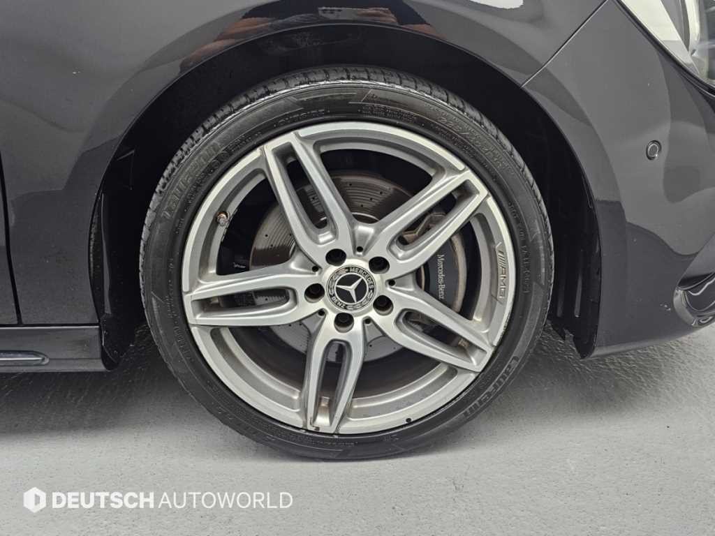 벤츠 CLA 클래스 CLA클래스 CLA 220 AMG LINE 이미지 5